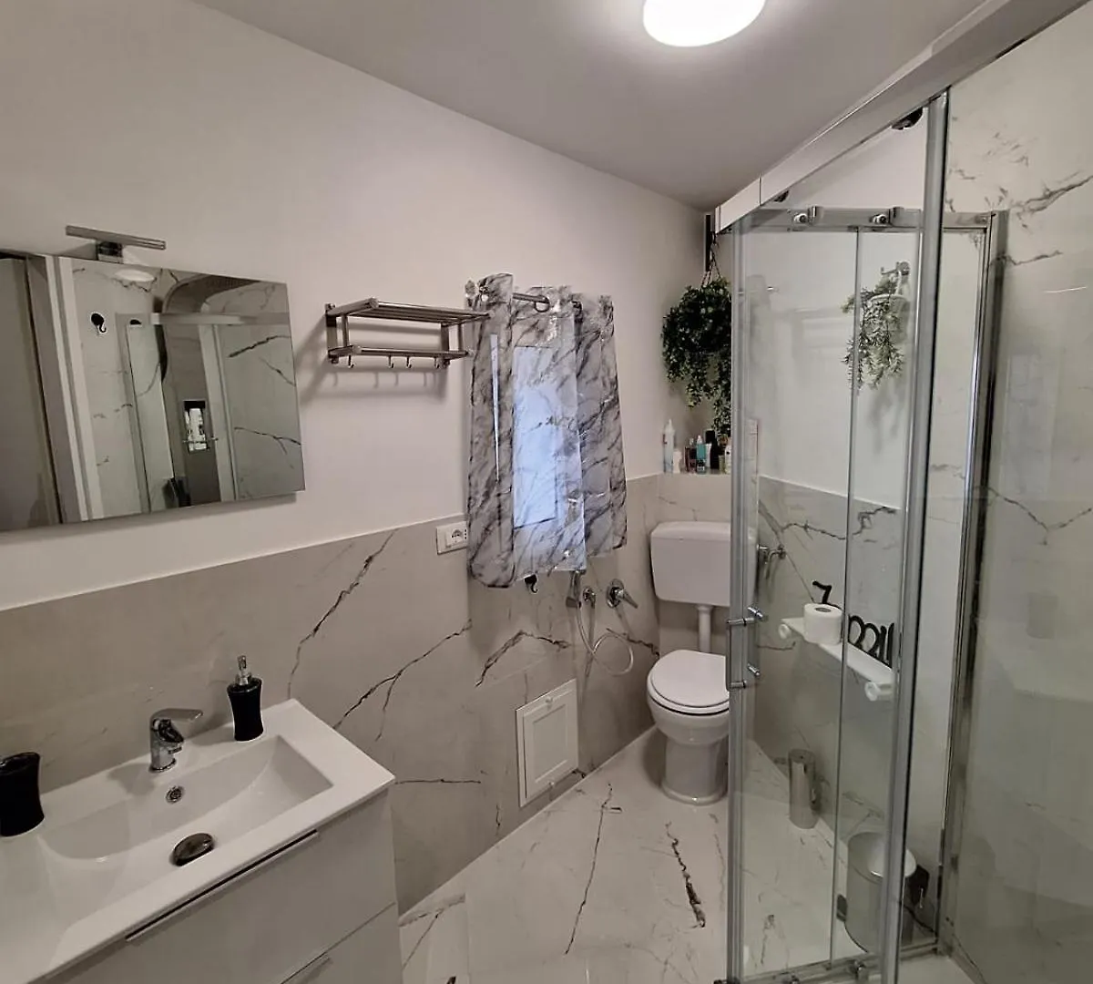 Daire Tra I Normanni E Cattedrale Apartament Palermo İtalya